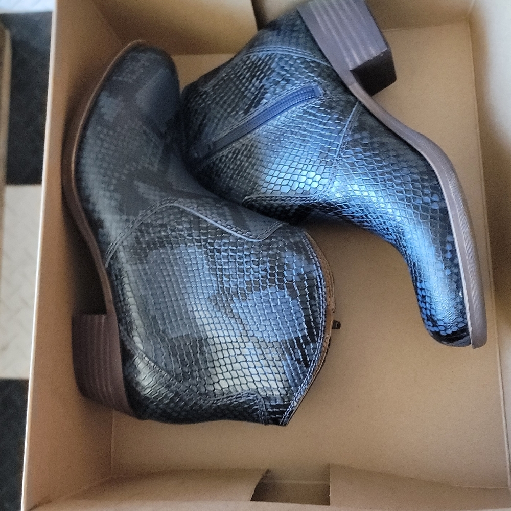 NEW Indigo Slither Belia Bootie